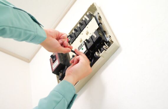 経験者を優遇条件にて採用いたします | 世田谷区で電気通信工事の求人は有限会社ティーエムネット